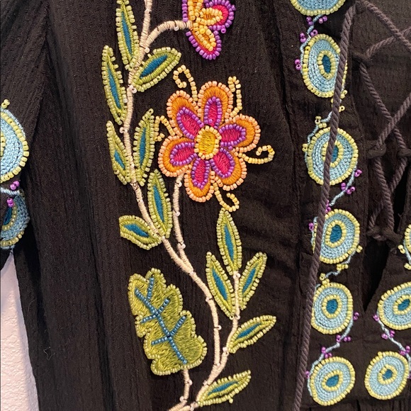 Double D Rqnch | Beaded boho blouse - Picture 5 of 6